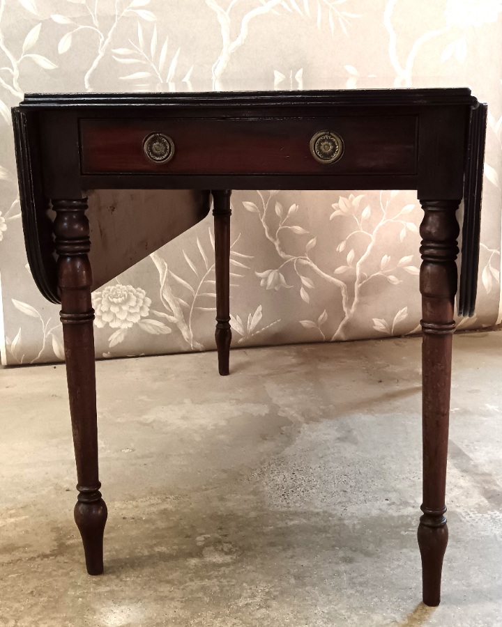 Pembroke Drop Leaf Table (1).jpg